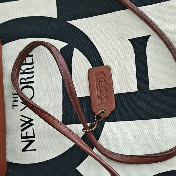 Vintage Coach - Quincy - Picture 12 of 12